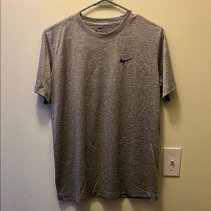 NWT Nike husky boys Heather Gray Short-Sleeve Crew T-Shirt size XL+